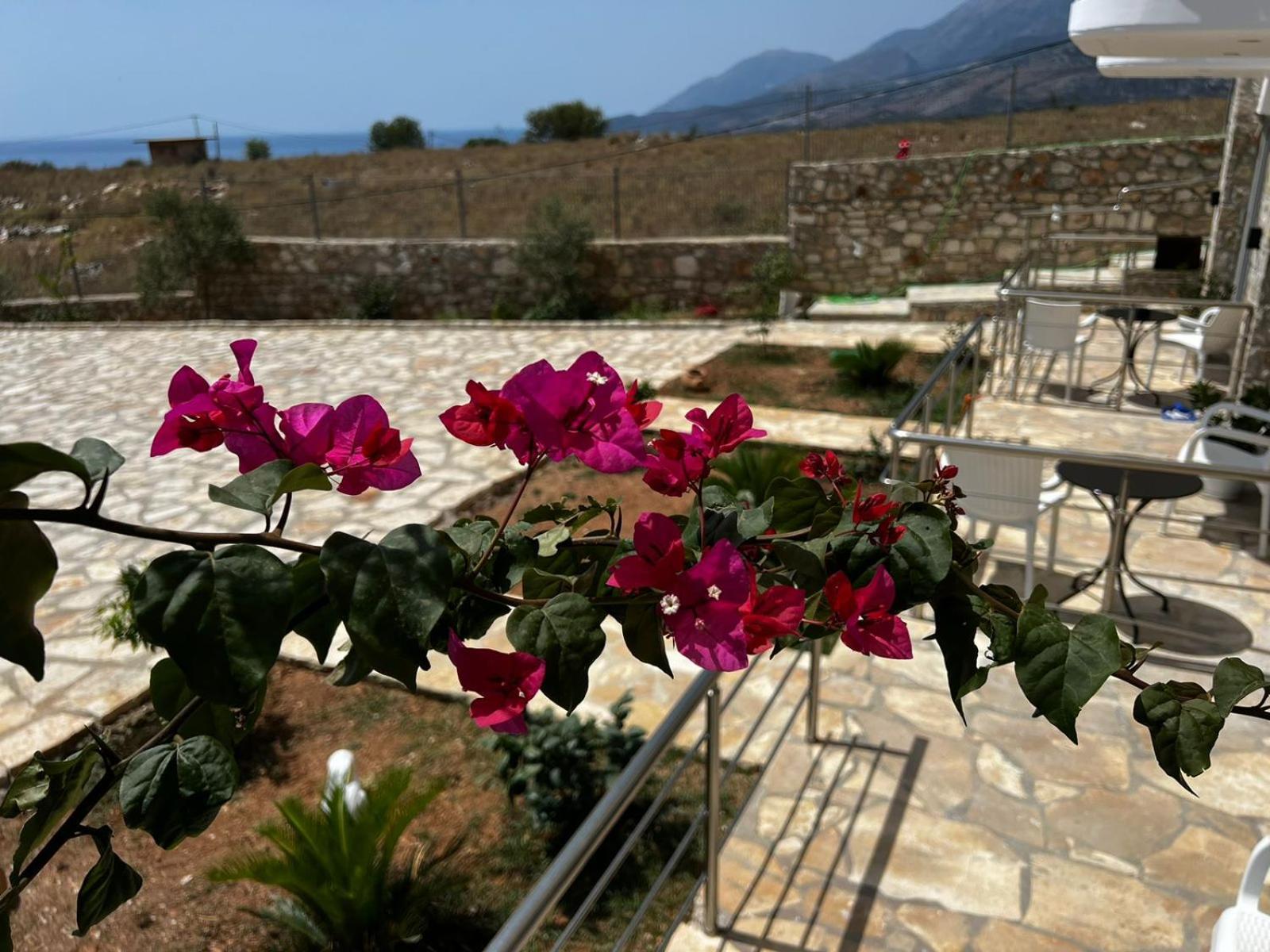Hotel Noah's Himare